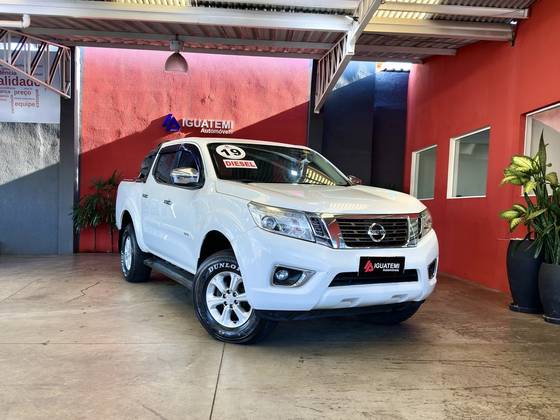 NISSAN FRONTIER 2.3 16V TURBO DIESEL XE CD 4X4 AUTOMÁTICO
